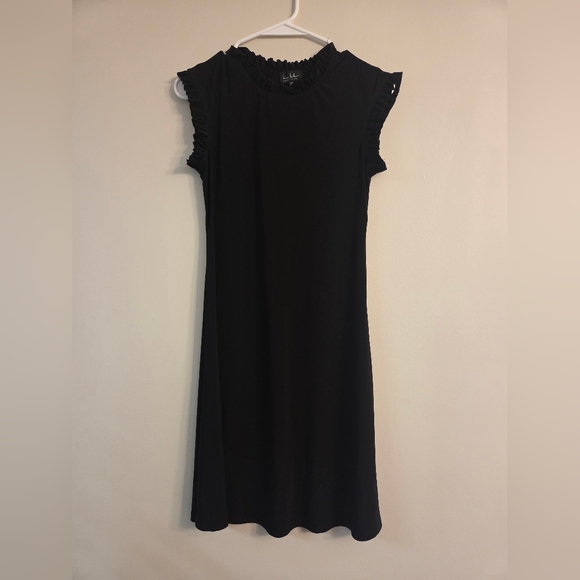 Nicole Miller Dresses & Skirts - Elegant Black Dress By Nicole Miller Size Xs